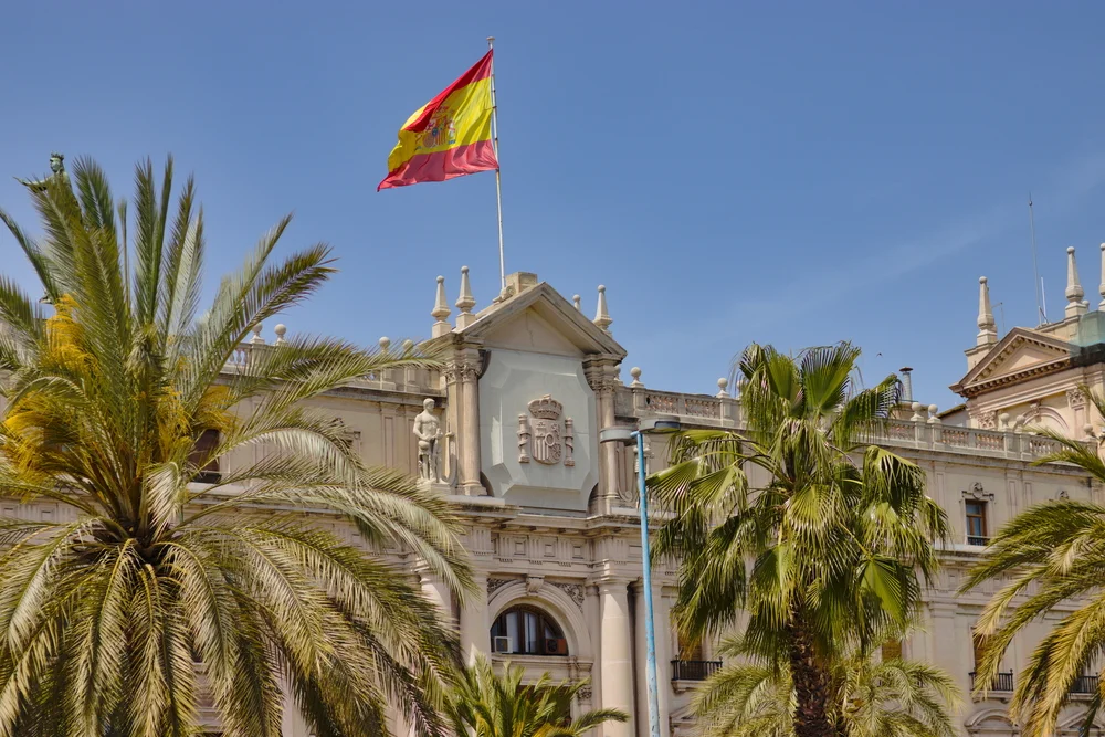 How to manage a remote workforce in Spain: legal and HR best practices